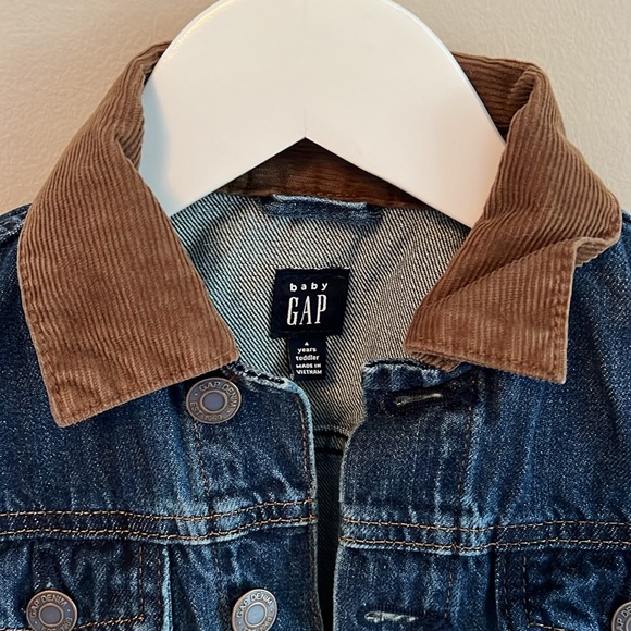 Gap Denim Jacket! - Picture 2 of 3